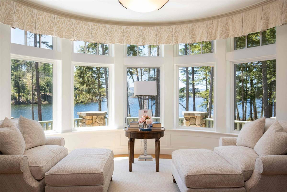 The Benefits of Waterfront Living Real Estate for Sale & Rental